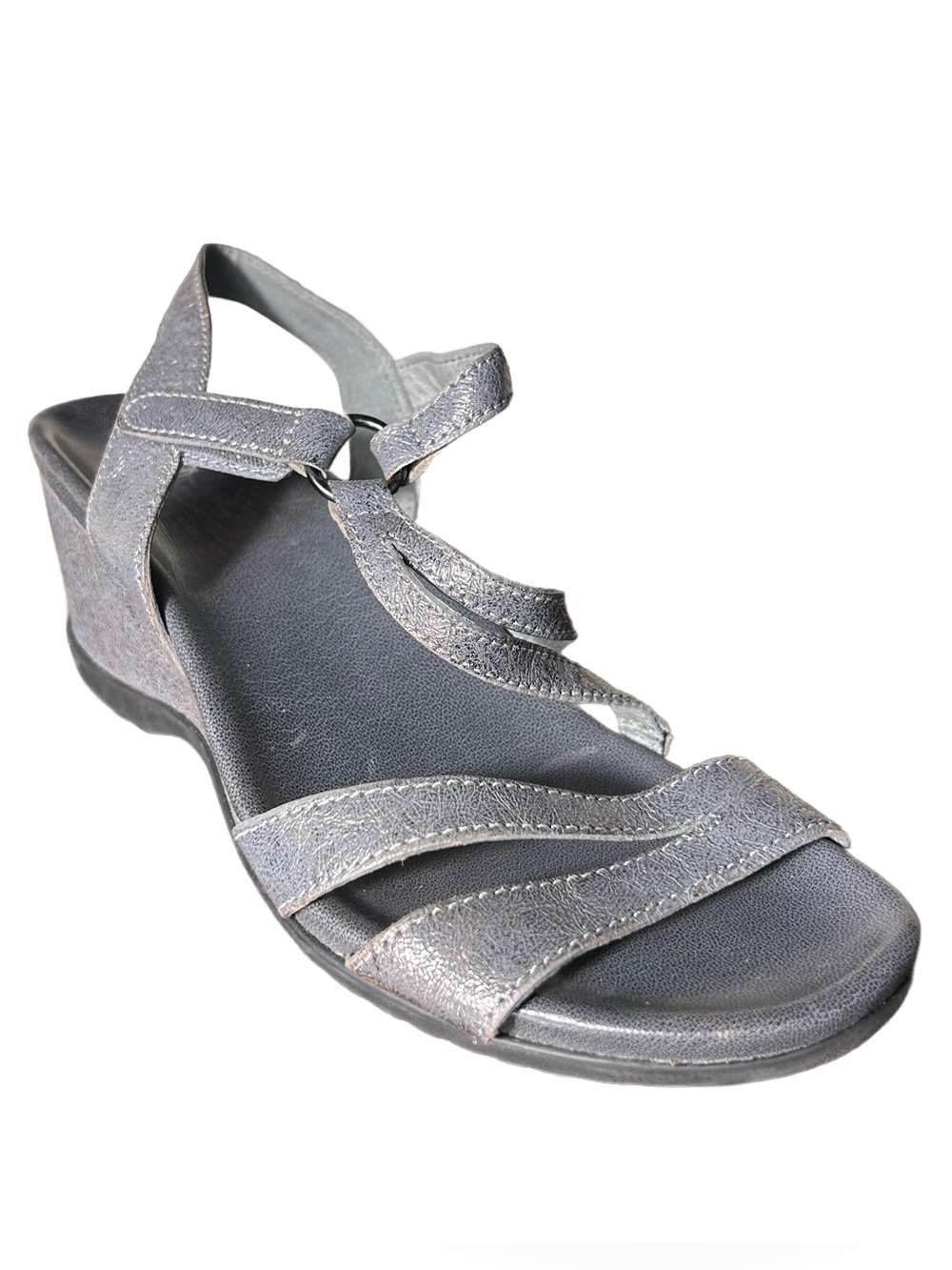 Dansko Sandals Size 39 US 8.5 Addyson Leather Wedge Sandal Pewter Metallic